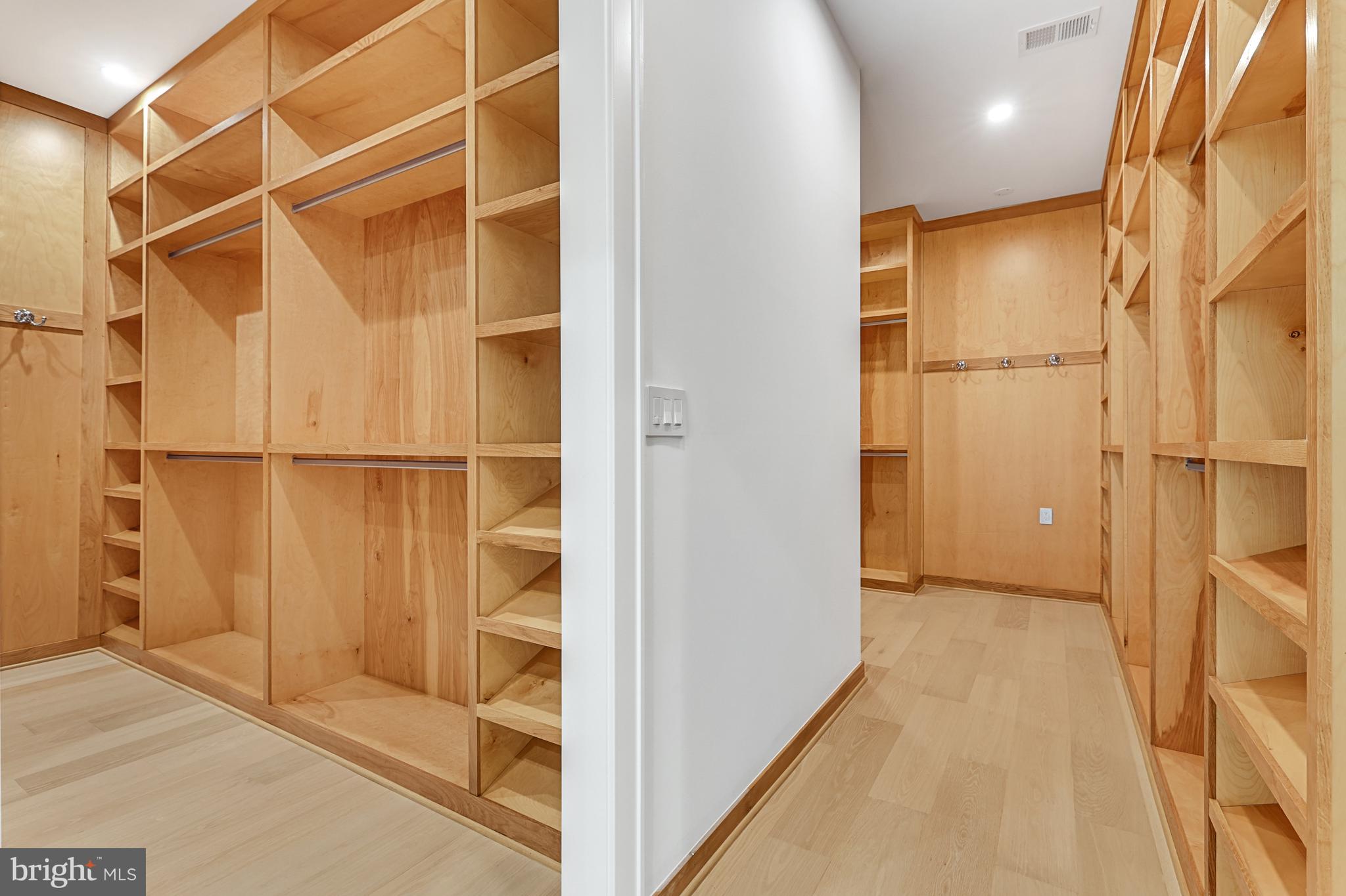 1440 Oakview Drive McLean, VA 22101 - Photo 39 of 87 Walk-In Closet