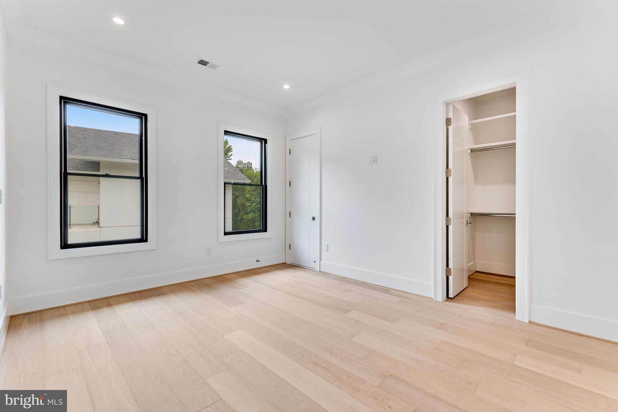 1440 Oakview Drive McLean, VA 22101 - Photo 57 of 87 Fourth Bedroom