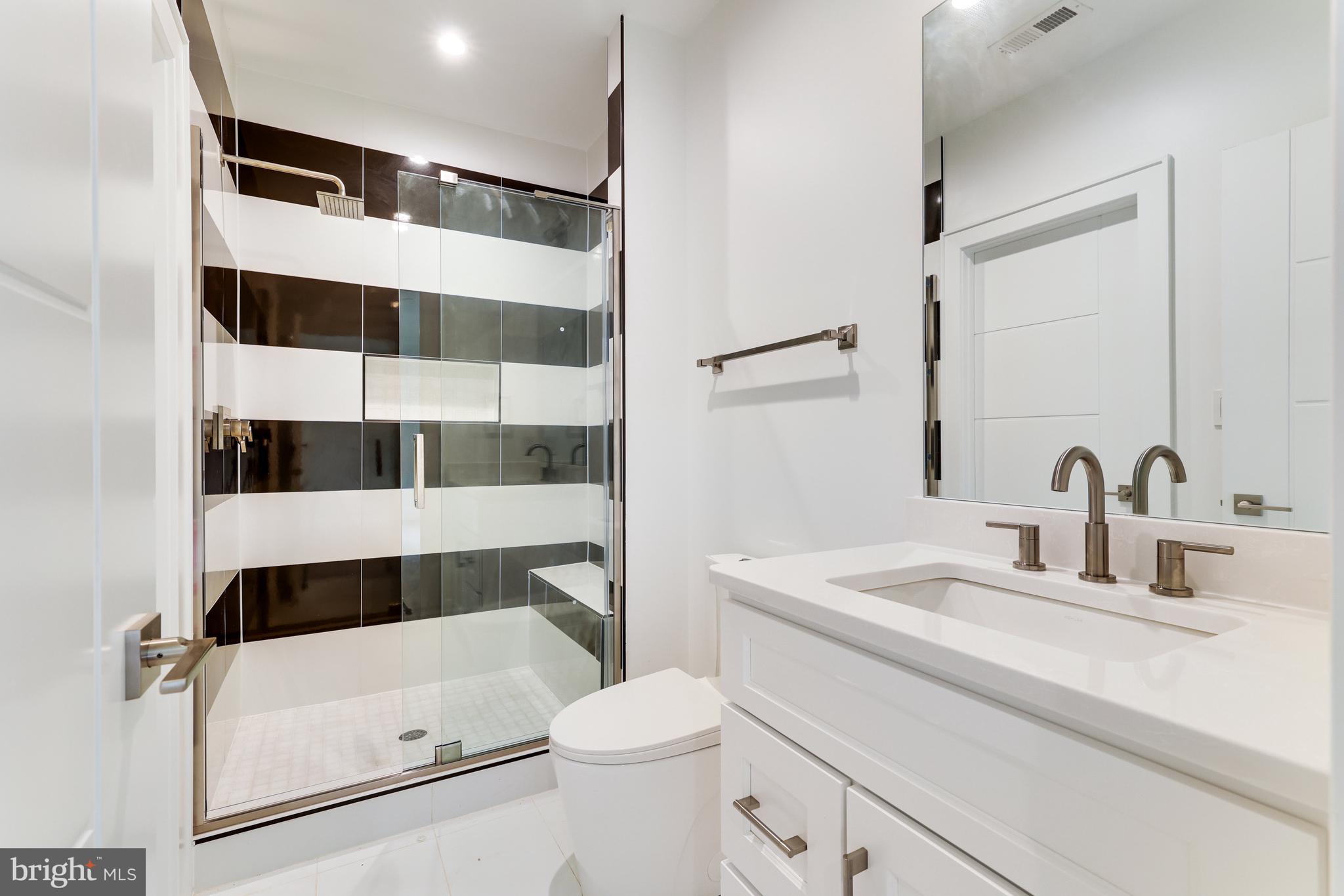 1440 Oakview Drive McLean, VA 22101 - Photo 73 of 87 Ensuite Bath