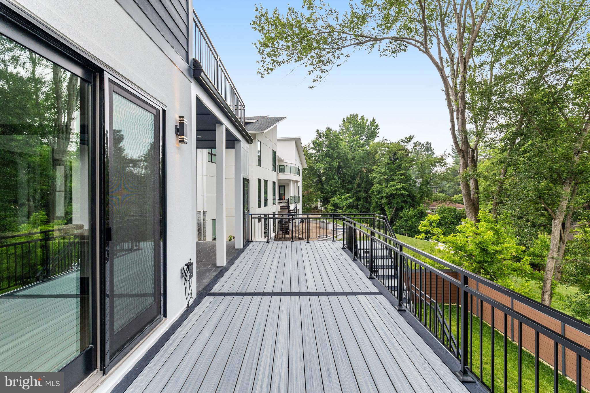 1440 Oakview Drive McLean, VA 22101 - Photo 78 of 87 Deck