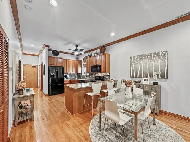 $1,850,000 | 14 South Leavitt Street, Chicago, IL 60612