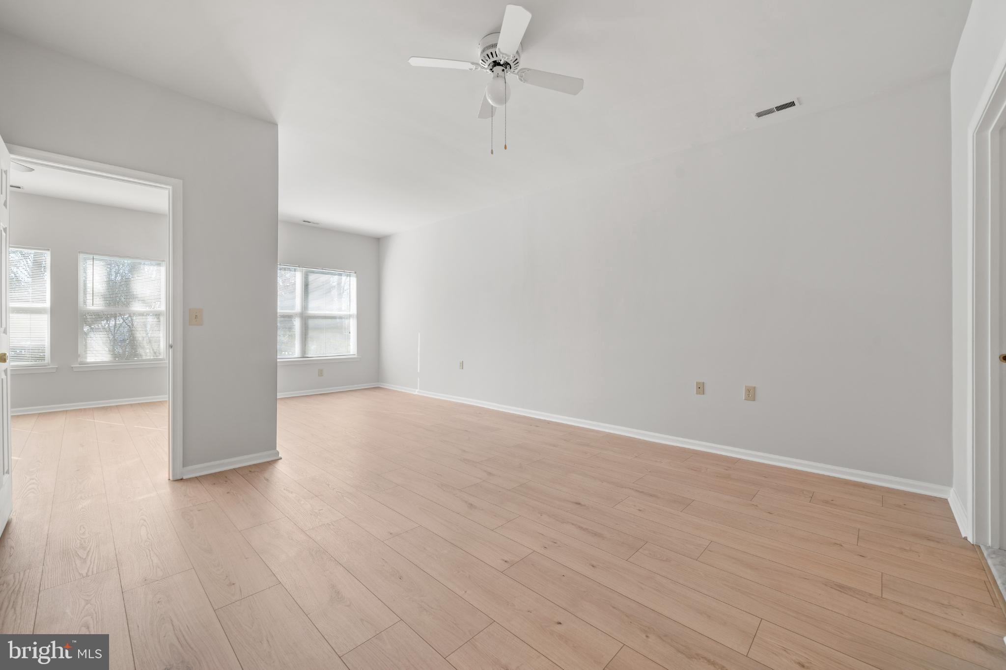 16 Newport Road Manahawkin, NJ 08050 - Photo 12 of 29 Spacious, sunlit room with modern appeal.