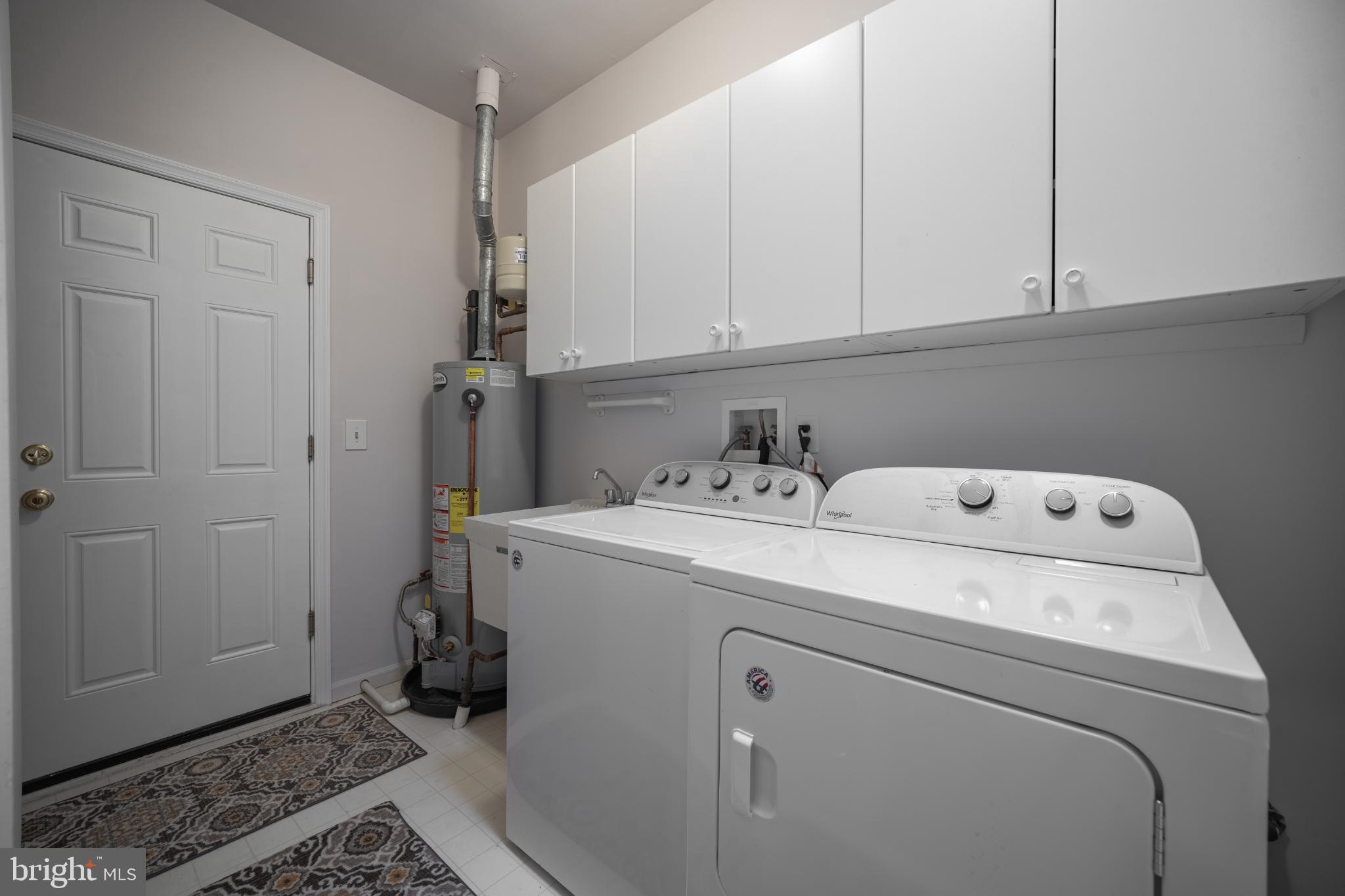 16 Newport Road Manahawkin, NJ 08050 - Photo 21 of 29 Bright and functional laundry space.
