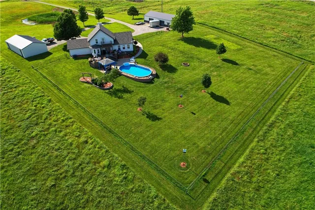 $550,000 | 11341 Osborne Road, Atchison, KS 66002