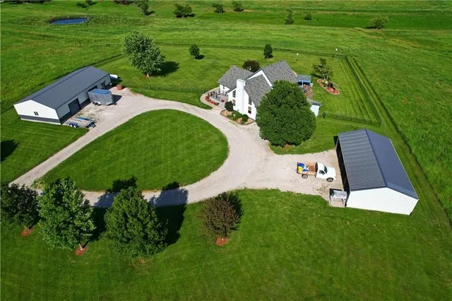$550,000 | 11341 Osborne Road, Atchison, KS 66002