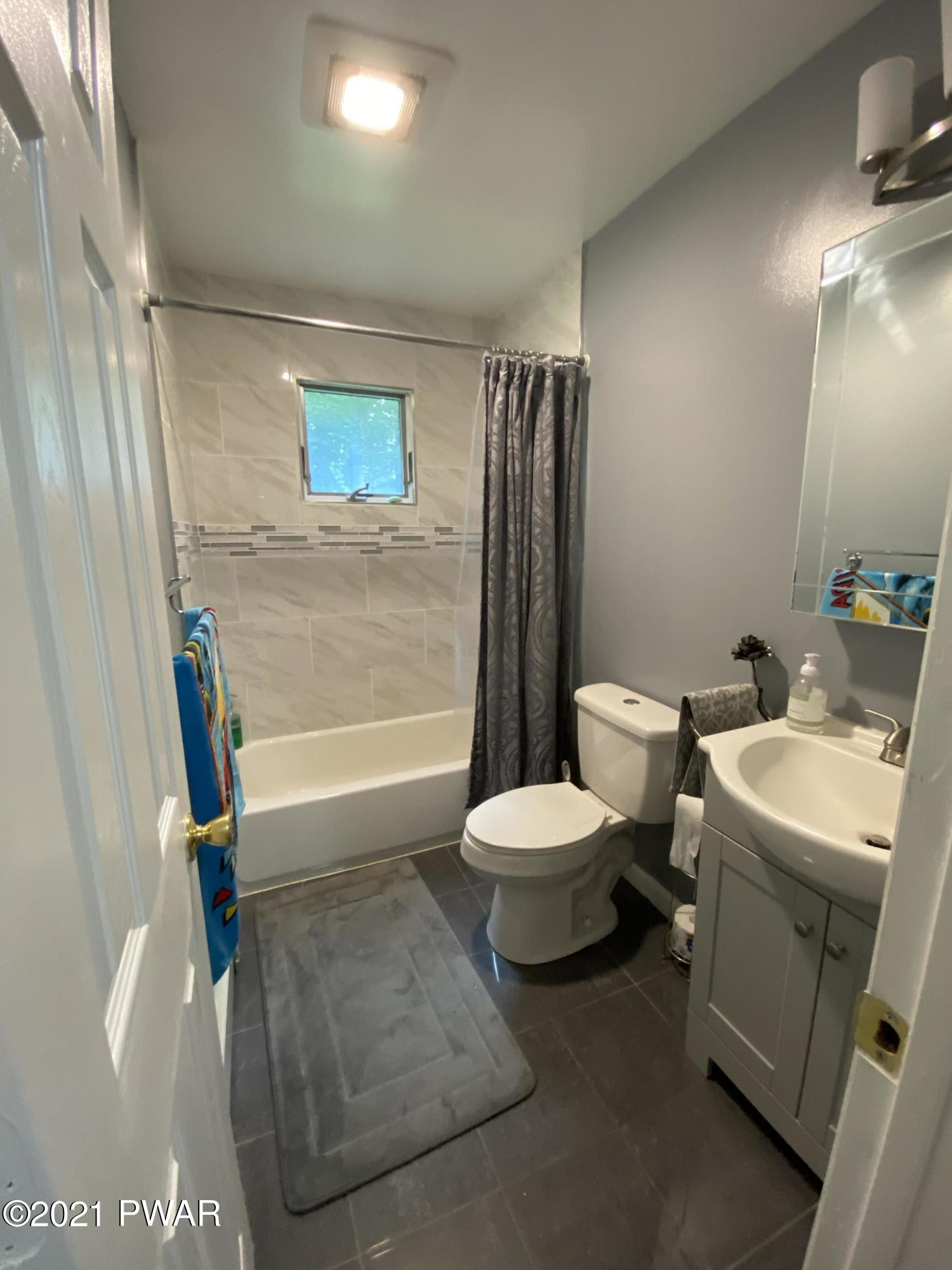 118 Ridge Drive Milford, PA 18337 - Photo 13 of 20