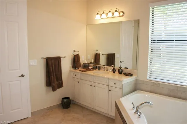 $5,000 | 3296 Pacific Drive, Naples, FL 34119