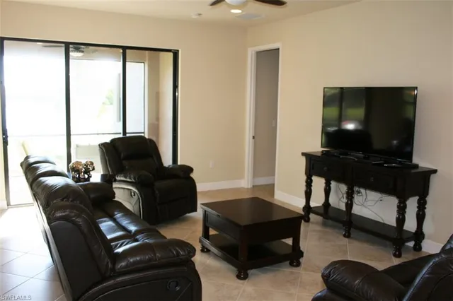 $5,000 | 3296 Pacific Drive, Naples, FL 34119