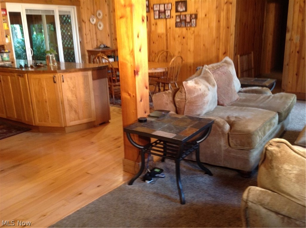 17780 Hosmer Road Middlefield, OH 44062 - Photo 5 of 31 Gallery Image 5