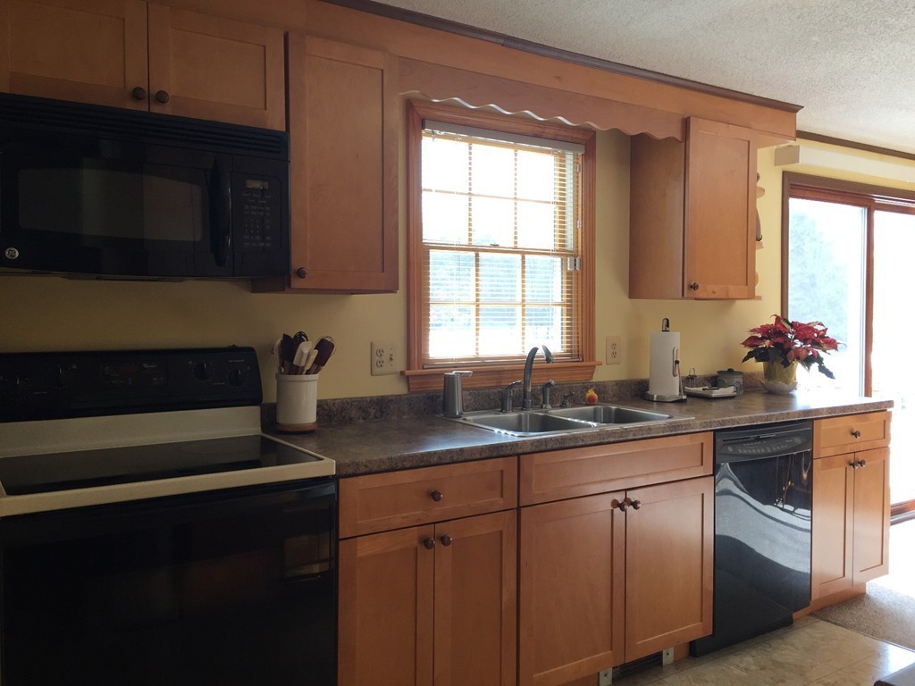 35 Gill Road Bernardston, MA 01337 - Photo 6 of 30 Gallery Image 6