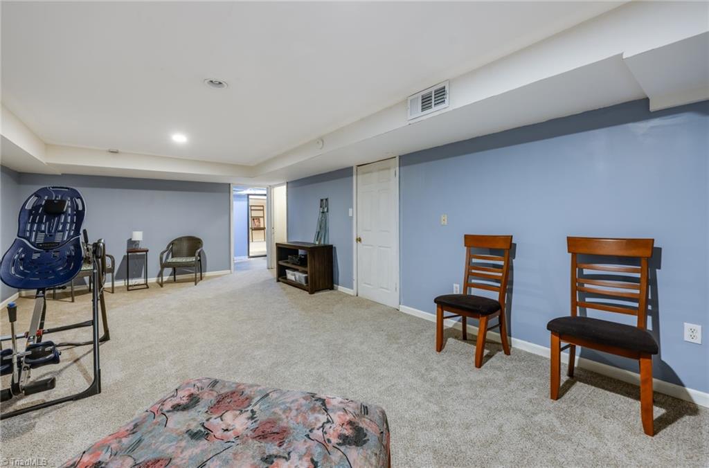 112 Woodbriar Road Winston-Salem, NC 27106 - Photo 32 of 43 Gallery Image 32