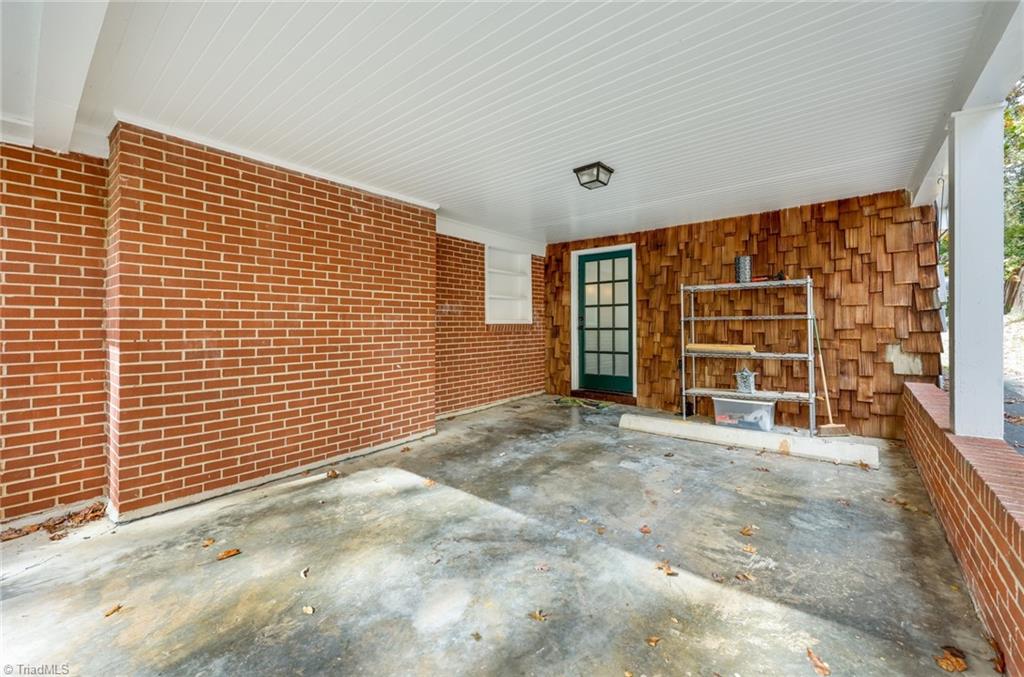 112 Woodbriar Road Winston-Salem, NC 27106 - Photo 7 of 43 Gallery Image 7