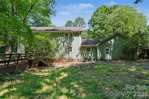 $800,000 | 5812 Camelot Drive, Charlotte, NC 28270
