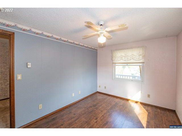1467 Filbert Street Lebanon, OR 97355 - Photo 18 of 23 Gallery Image 18