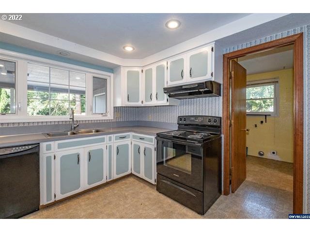 1467 Filbert Street Lebanon, OR 97355 - Photo 3 of 23 Gallery Image 3