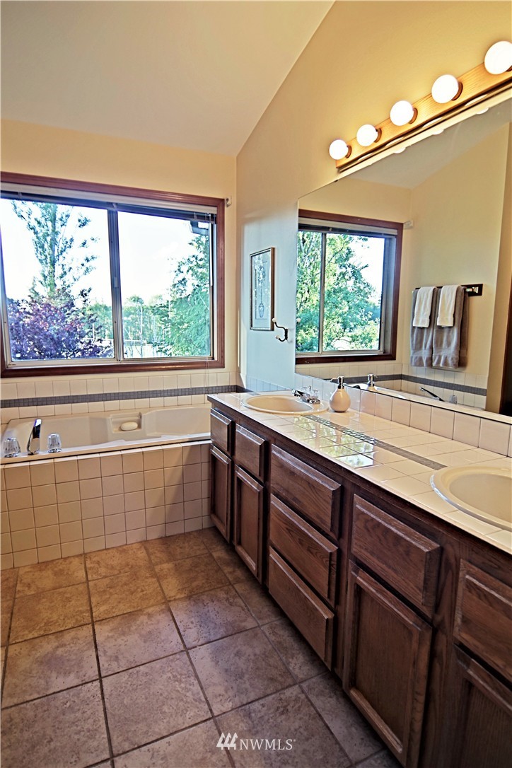 2517 238th Place Southeast Bothell, WA 98021 - Photo 11 of 22