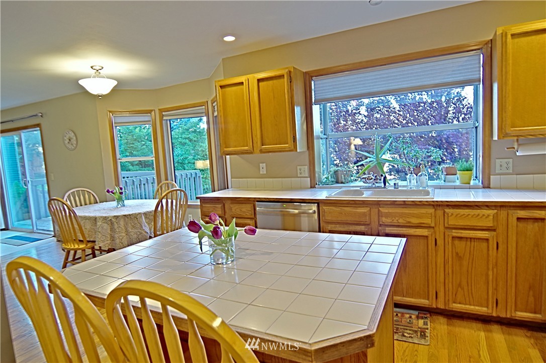2517 238th Place Southeast Bothell, WA 98021 - Photo 6 of 22