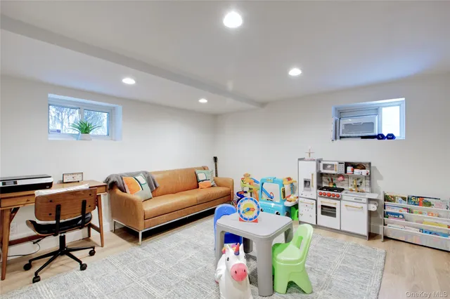 $1,450,000 | 26 Marlin Lane, Port Washington, NY 11050