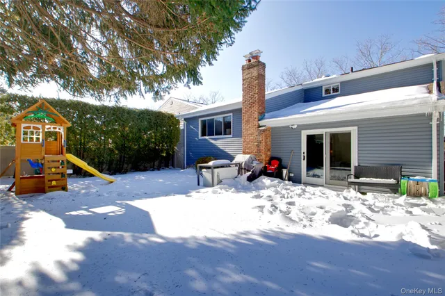 $1,450,000 | 26 Marlin Lane, Port Washington, NY 11050