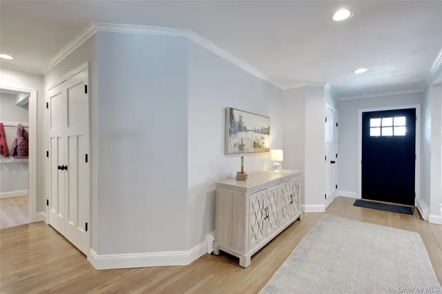 $1,450,000 | 26 Marlin Lane, Port Washington, NY 11050