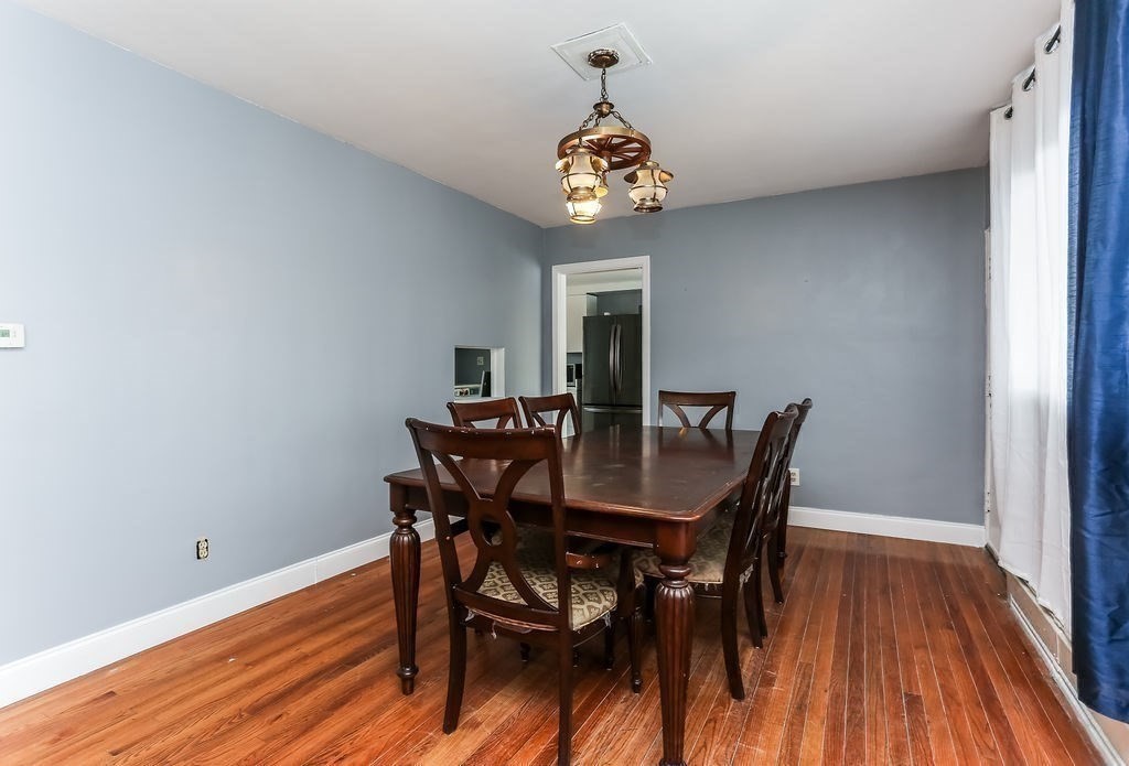 76 Pinehurst Road Holyoke, MA 01040 - Photo 5 of 25 Gallery Image 5