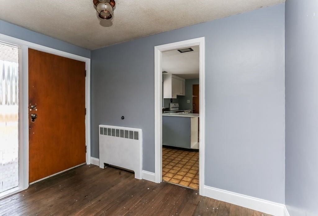 76 Pinehurst Road Holyoke, MA 01040 - Photo 7 of 25 Gallery Image 7