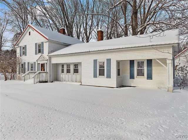 $259,900 | 3 Kibbie Lake Road, Constantia, NY 13044