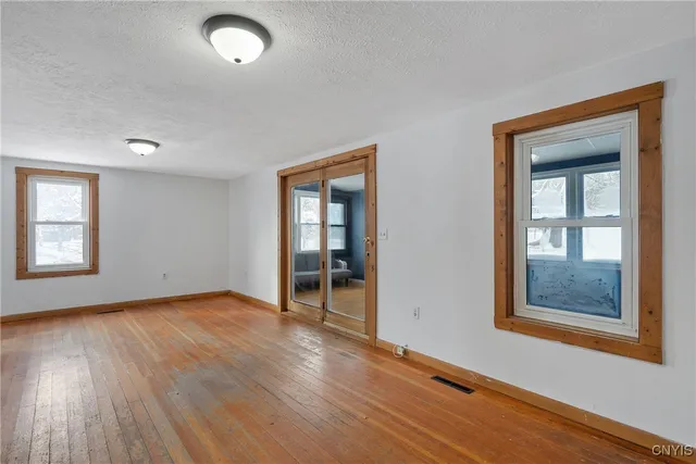 $259,900 | 3 Kibbie Lake Road, Constantia, NY 13044