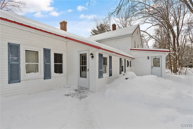 $259,900 | 3 Kibbie Lake Road, Constantia, NY 13044