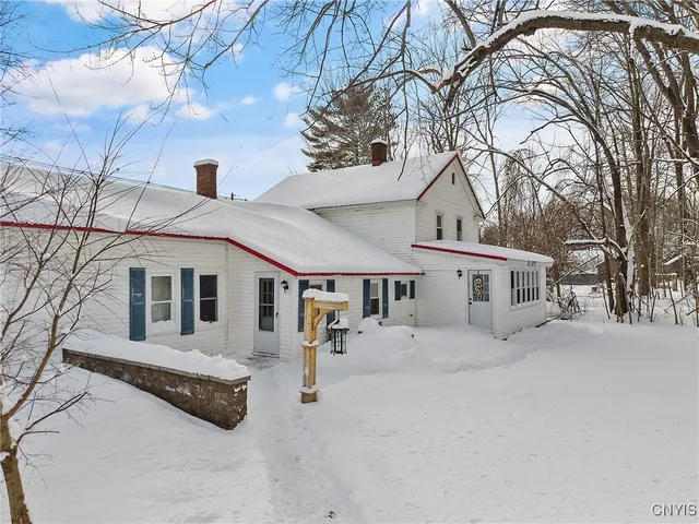 $259,900 | 3 Kibbie Lake Road, Constantia, NY 13044