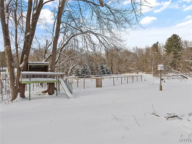 $259,900 | 3 Kibbie Lake Road, Constantia, NY 13044