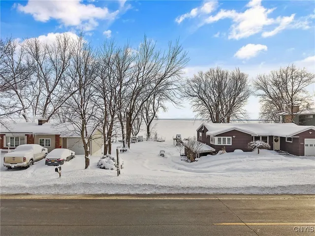 $259,900 | 3 Kibbie Lake Road, Constantia, NY 13044