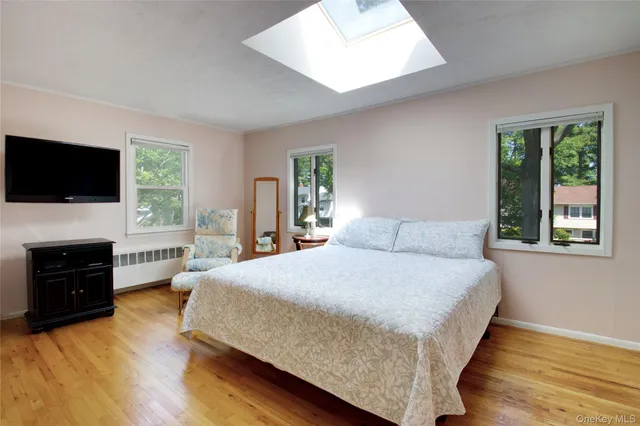 $1,199,000 | 172 Brook Street, Garden City, NY 11530