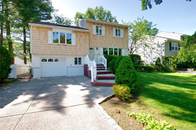 $1,199,000 | 172 Brook Street, Garden City, NY 11530