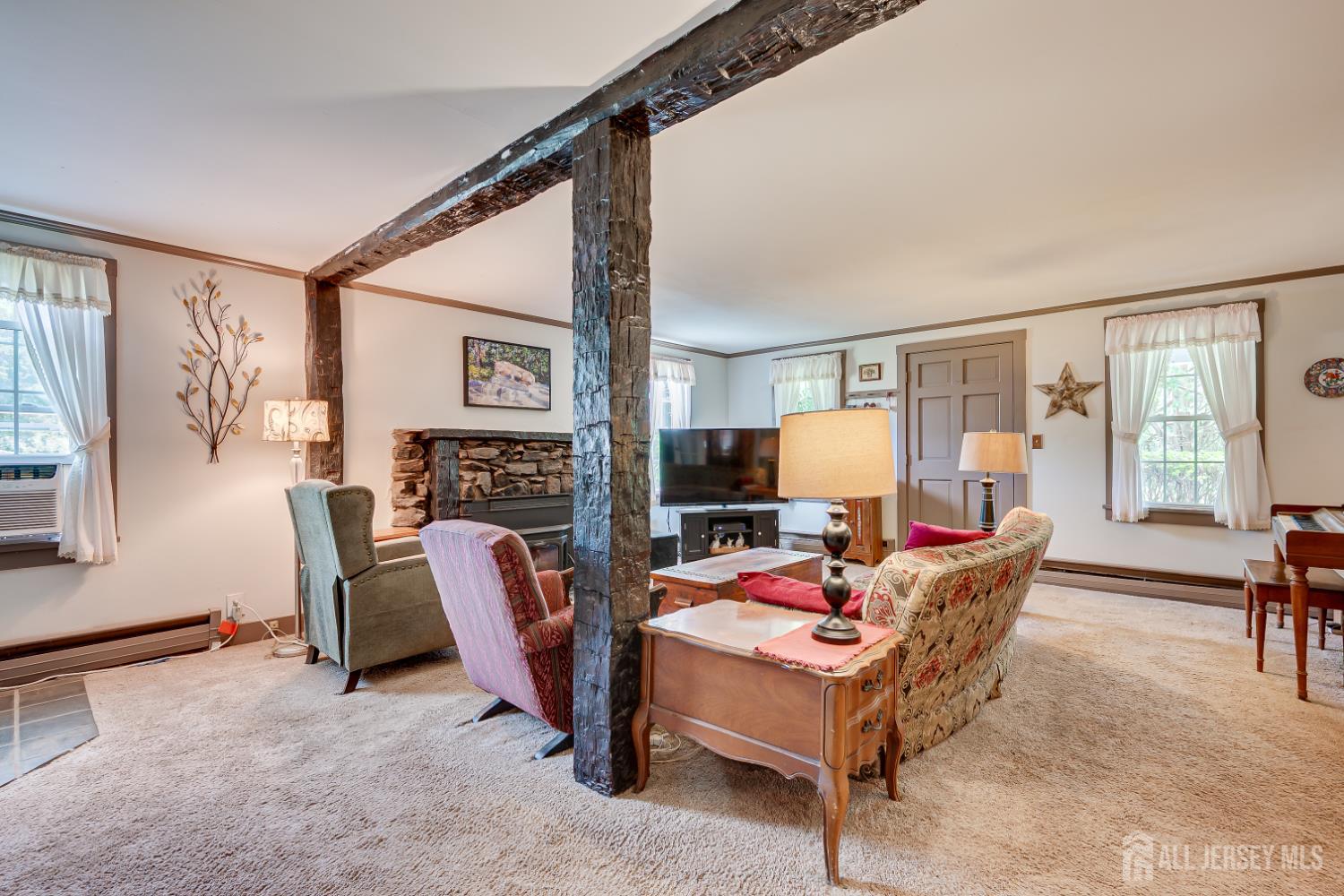 78 Falcon Road Hillsborough, NJ 08844 - Photo 15 of 53