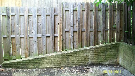 7212 Split Rail Lane Laurel, MD 20707 - Photo 4 of 17 Exterior (Rear)