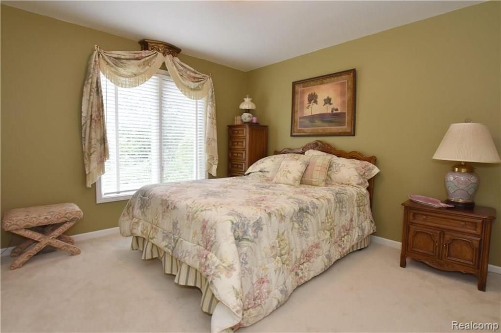 3638 Nesting Ridge Drive Rochester Hills, MI 48309 - Photo 30 of 45