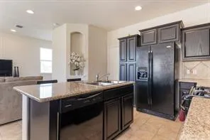 $1,995 | 1001 Zodiac Lane, Unit 50, Round Rock, TX 78665