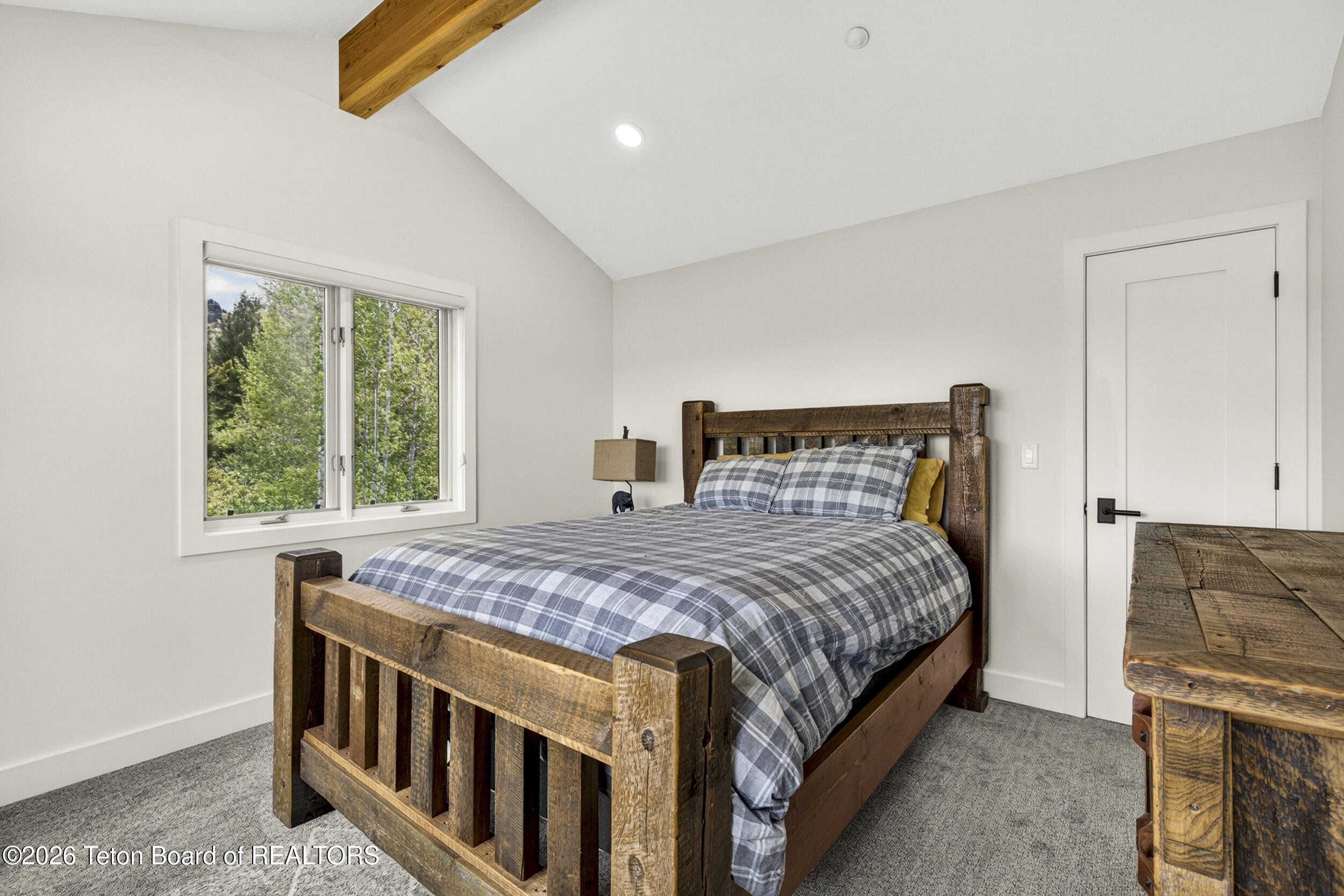 480 Henley Road Jackson, WY 83001 - Photo 26 of 57 Guest room 1
