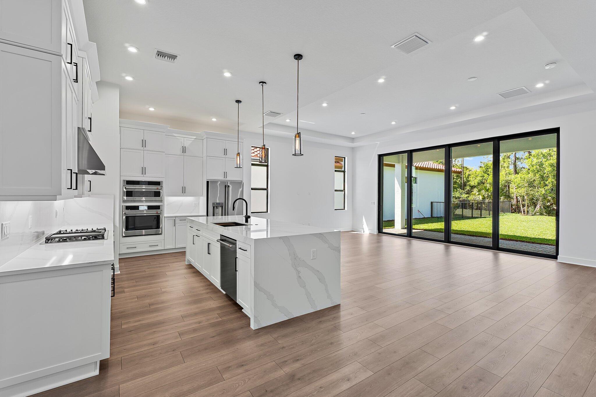 6880 Southeast Haven Lane Stuart, FL 34997 - Photo 4 of 38 Kitchen