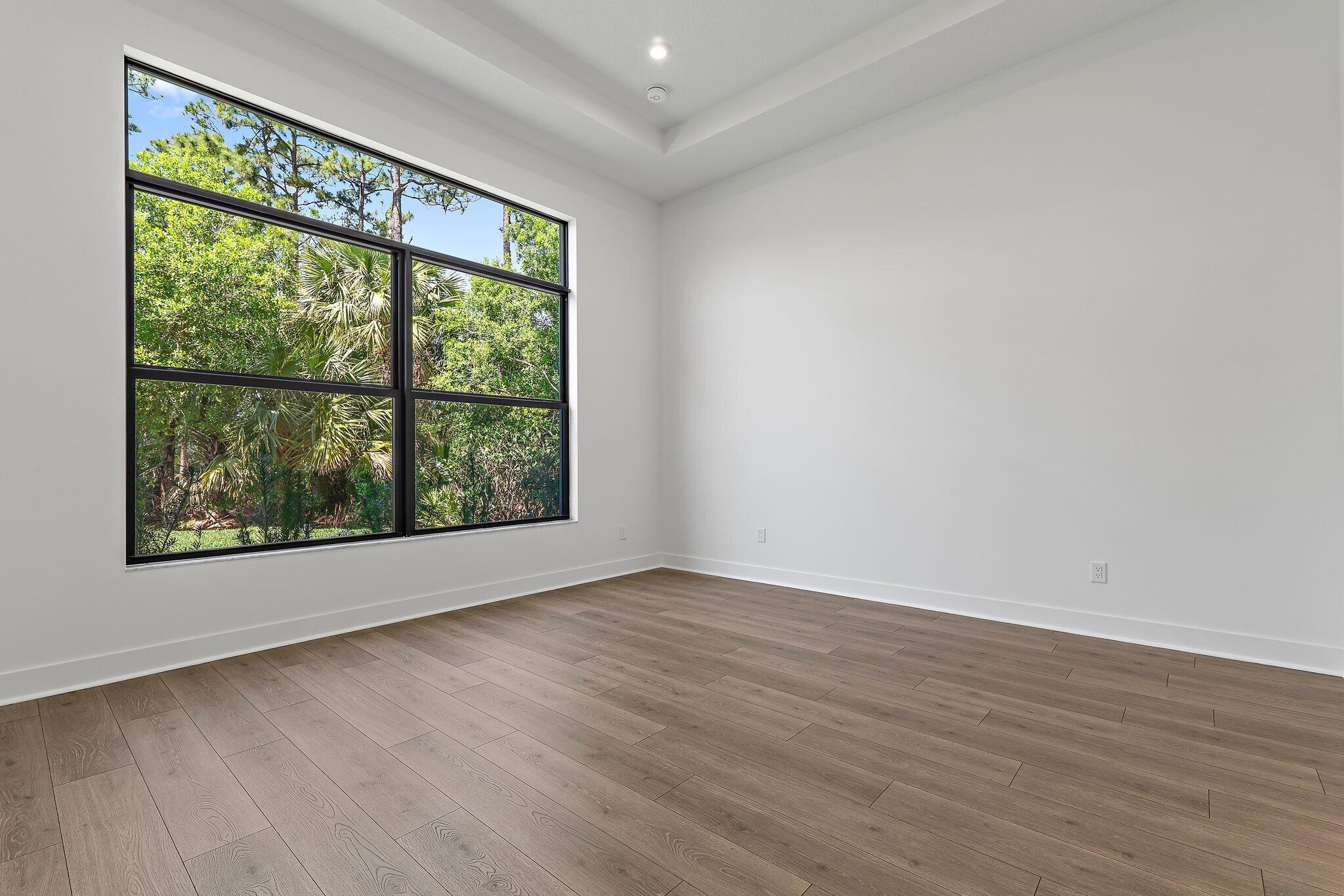 6880 Southeast Haven Lane Stuart, FL 34997 - Photo 10 of 38 Owner's Suite