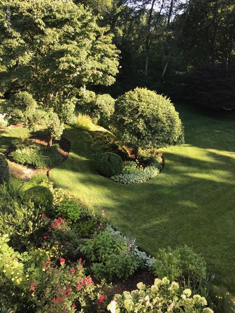 23 Boulder Brook Road Greenwich, CT 06830 - Photo 25 of 27 a view of a garden