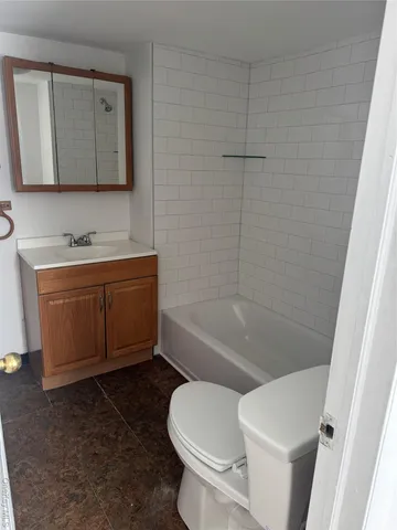 $1,150 | 523 Fostertown Road, Newburgh, NY 12550