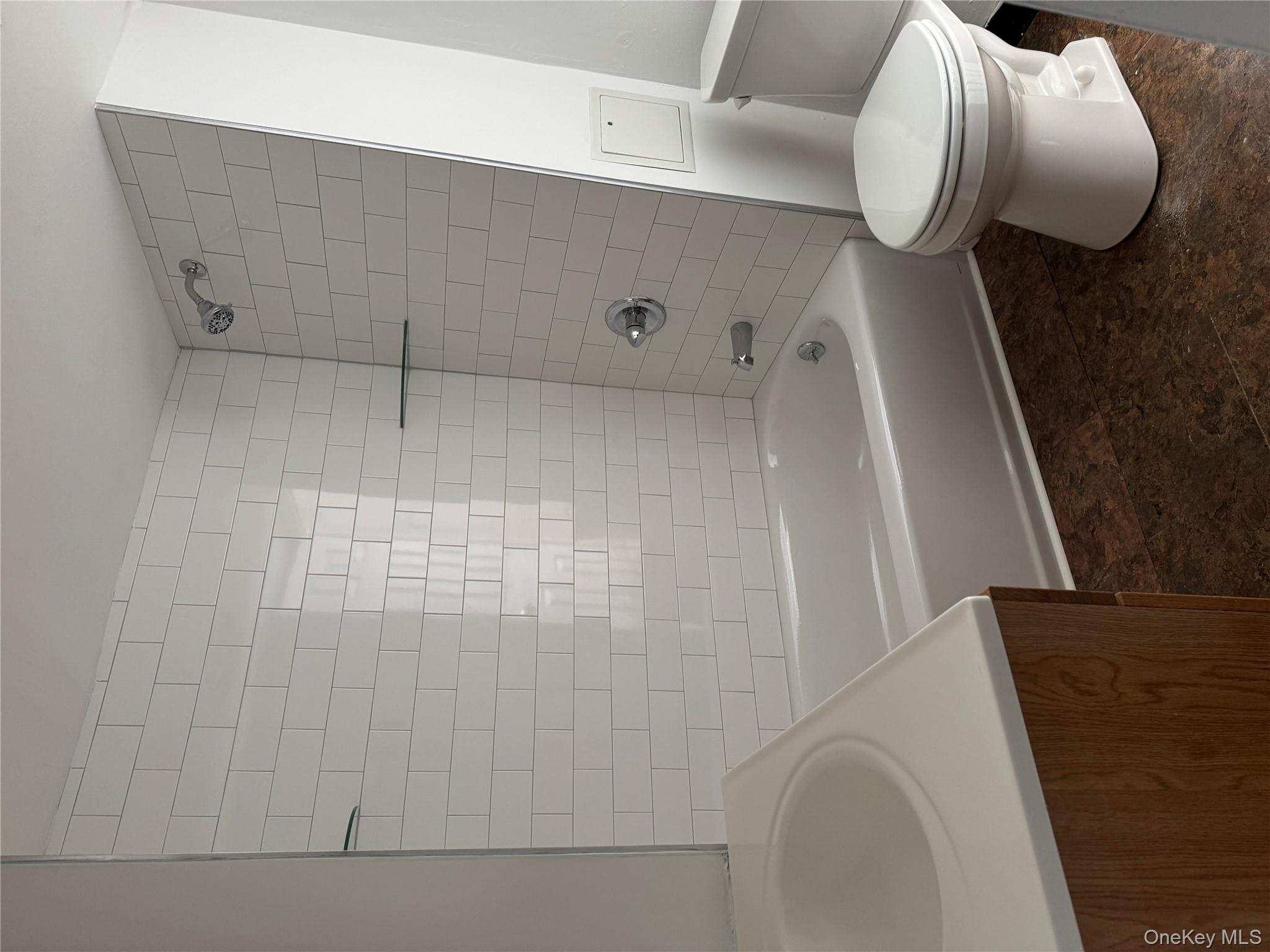 523 Fostertown Road Newburgh, NY 12550 - Photo 8 of 15 Full bath featuring shower / bath combination and vanity