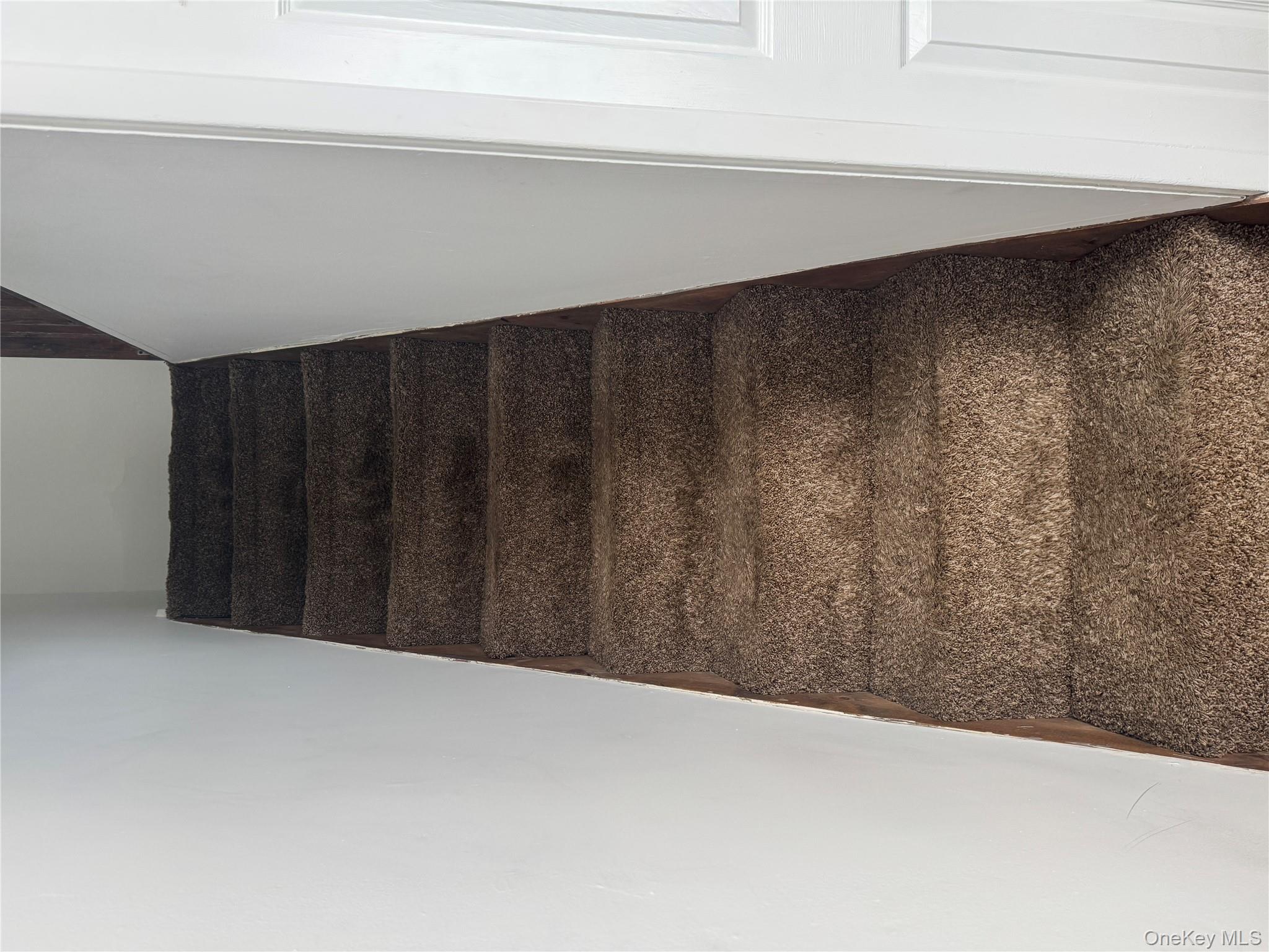 523 Fostertown Road Newburgh, NY 12550 - Photo 10 of 15 View of stairway