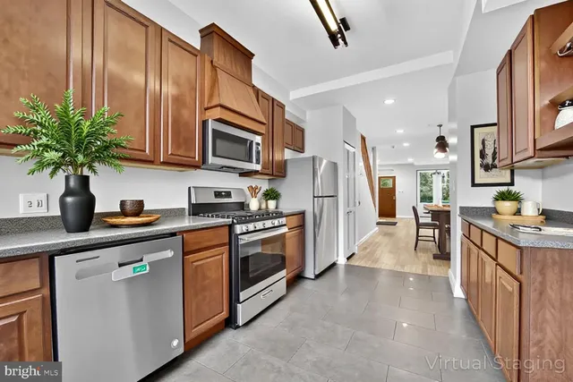 $700,000 | 1251 I Street Northeast, Washington, DC 20002