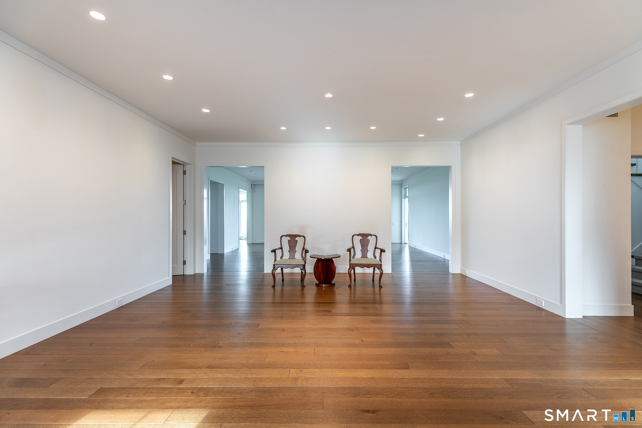 289 Northrup Street Bridgewater, CT 06752 - Photo 8 of 40 Foyer