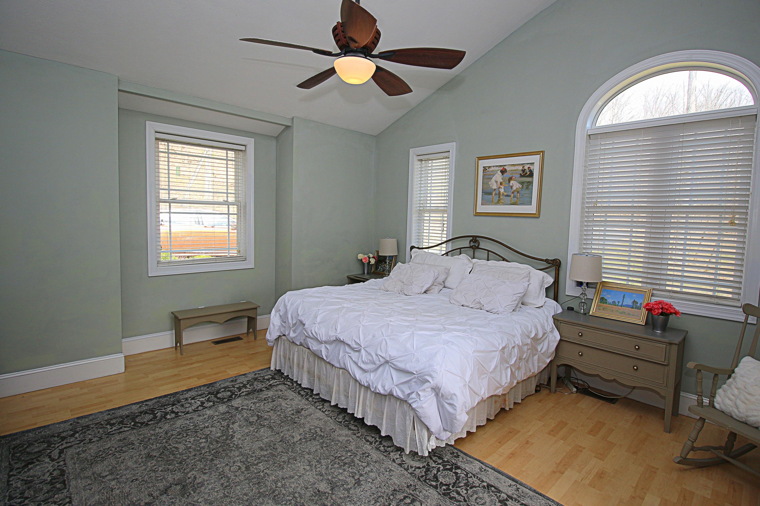 4531 Rhea Ridge Drive Blacksburg, VA 24060 - Photo 18 of 63 IMG_4516