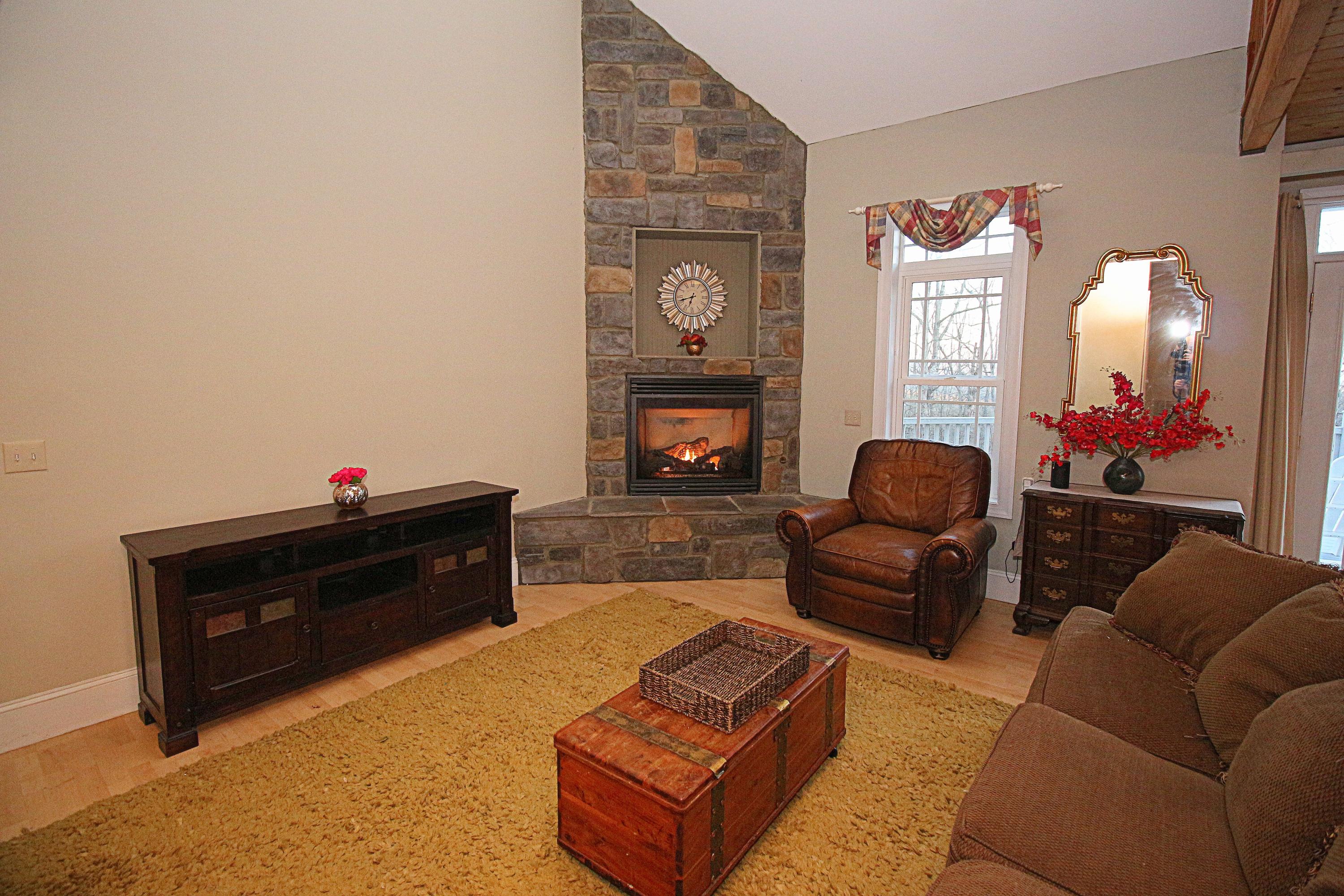 4531 Rhea Ridge Drive Blacksburg, VA 24060 - Photo 3 of 63 IMG_3802