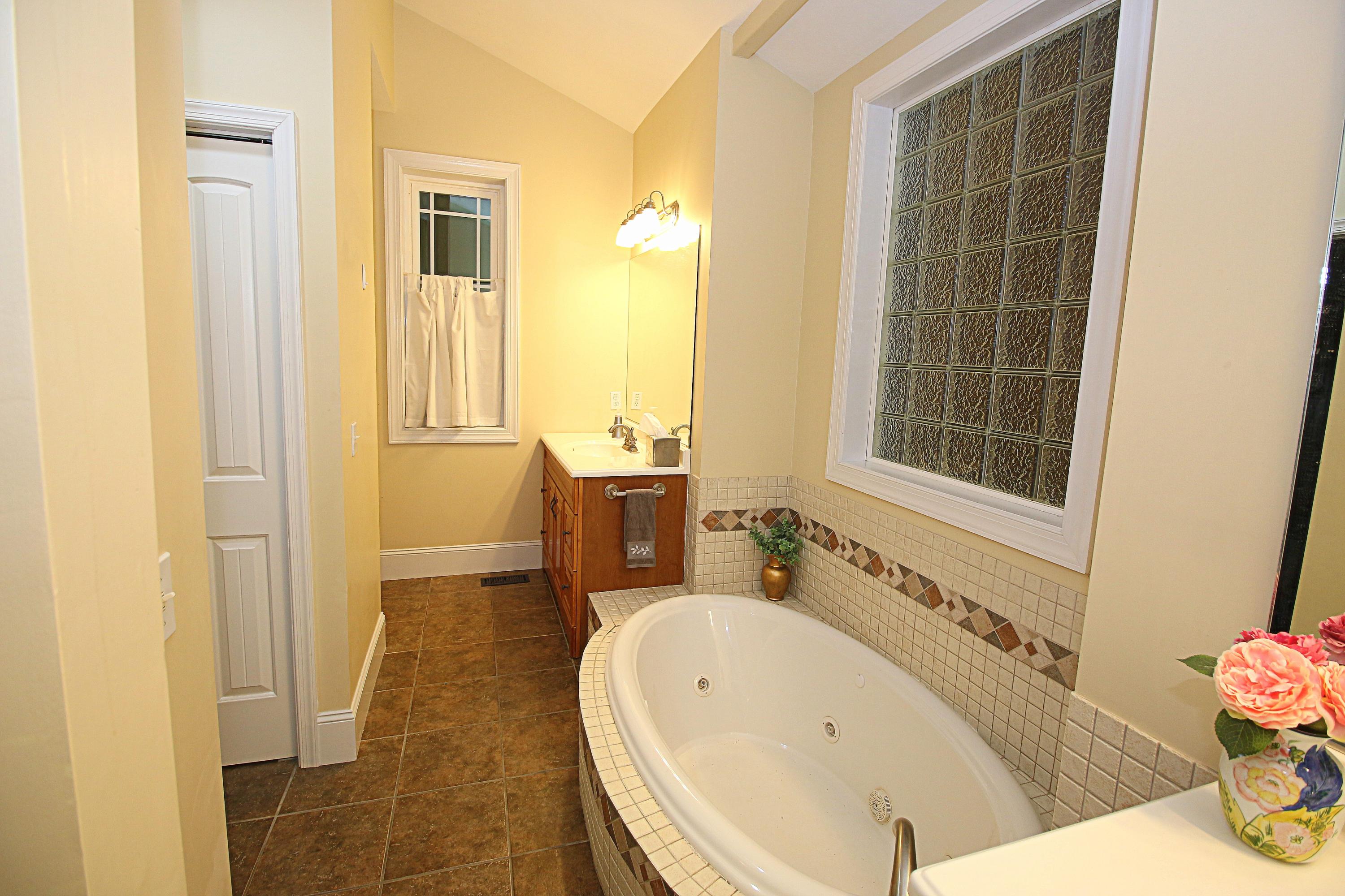 4531 Rhea Ridge Drive Blacksburg, VA 24060 - Photo 24 of 63 IMG_3973